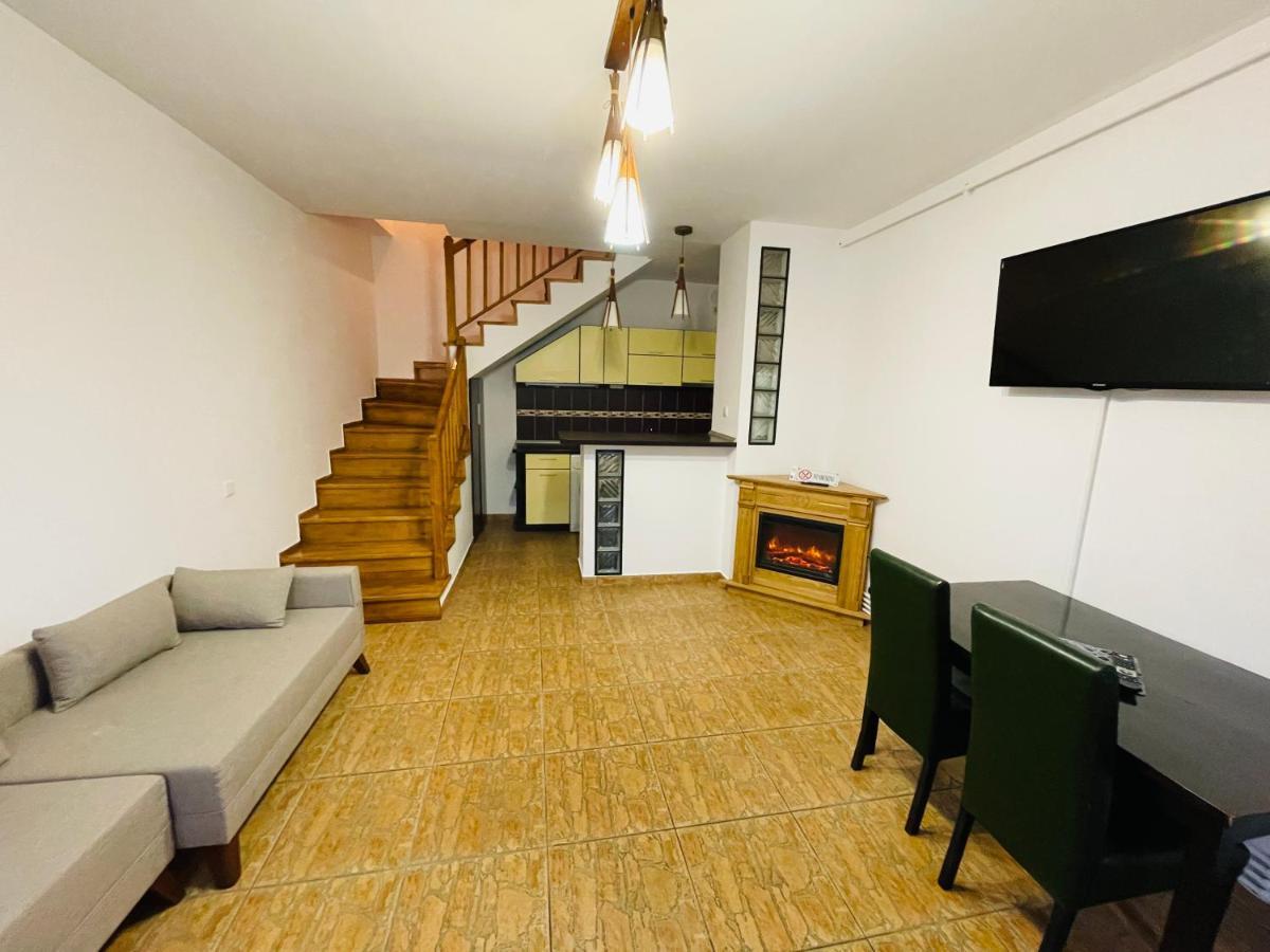 Apartament Casa Cu Balcon Braszów Zewnętrze zdjęcie